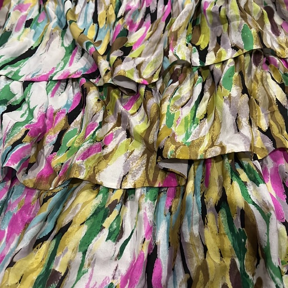 Ruffle tank - Picture 2 of 3